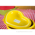 Casseruola in ceramica a forma di cuore con coperchio e maniglia